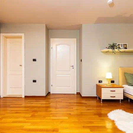 La Primavera Spacious Apartment