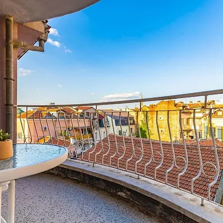 La Primavera Spacious Апартаменты *