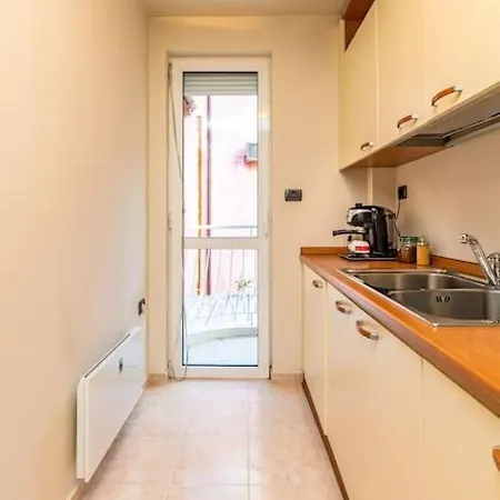 La Primavera Spacious