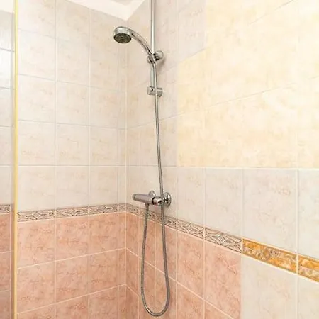 La Primavera Spacious