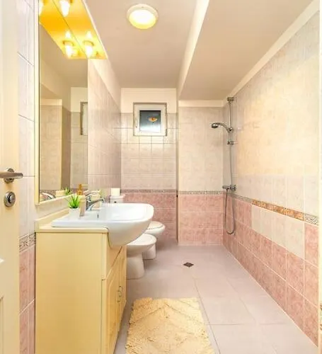 La Primavera Spacious Appartement *